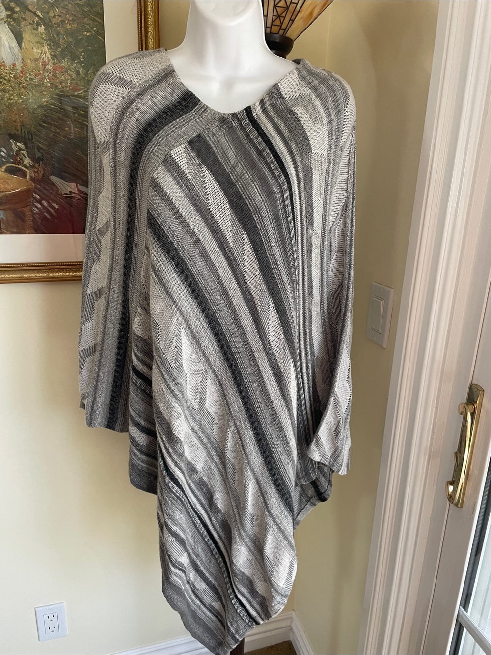 LAUREN Ralph Lauren Gray Geometric Striped Poncho, Cotton/Linen Blend, size S/M